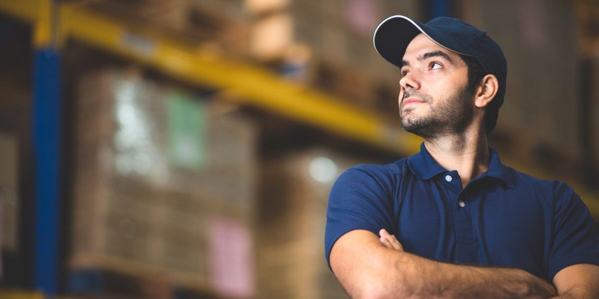 Habilidades de un profesional de Logística Profesional aplicando habilidades de logística, organización, análisis y gestión de operaciones de transporte.