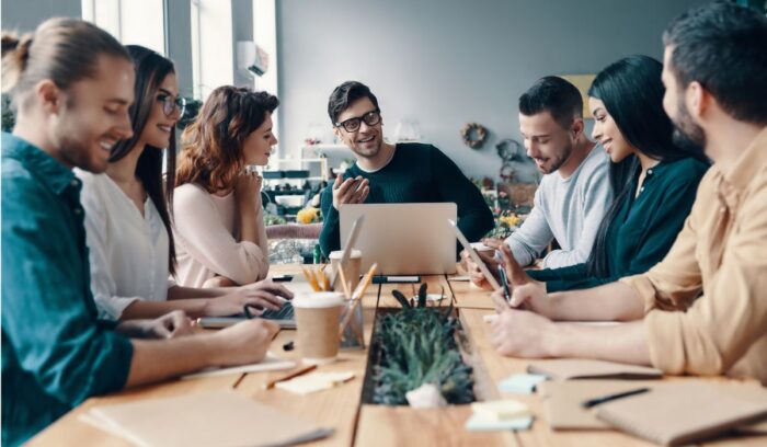 Marketing vs Administración: comparación entre dos carreras vinculadas a los negocios y la gestión empresarial