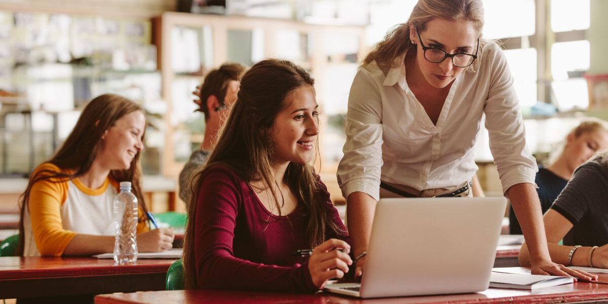 Qué materias tiene Psicopedagogía en su formación académica y profesional